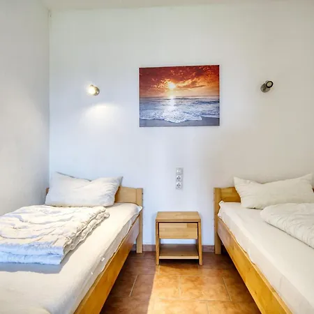 - Haus H, App 0h0107 Apartment